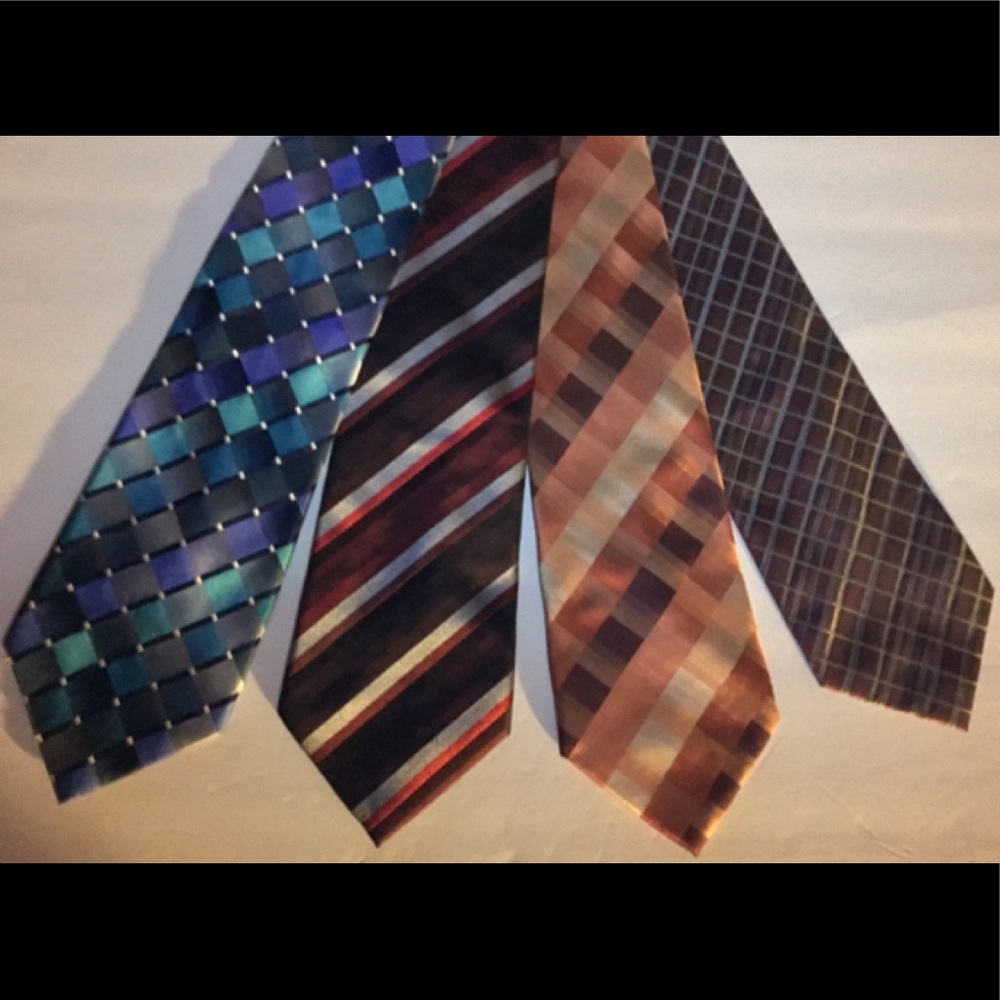 Van Heusen Tie Lot (4)